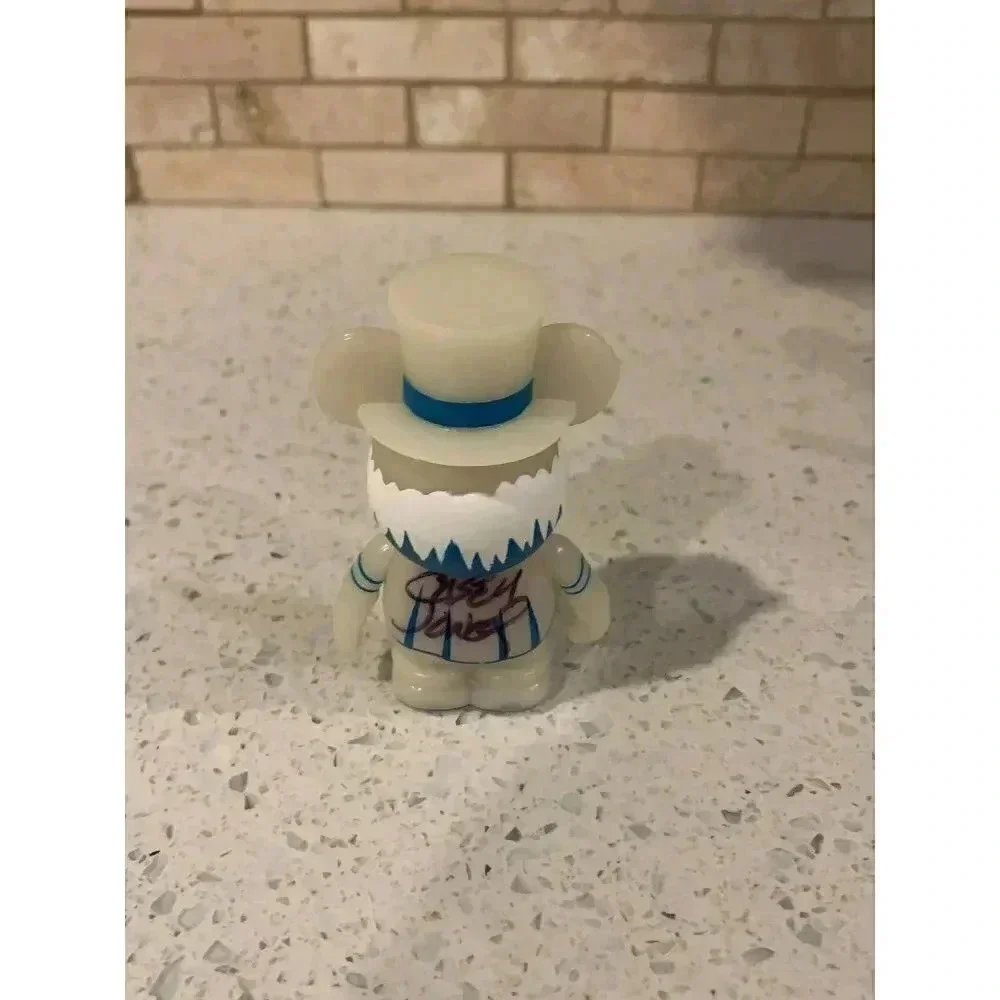 Signed DISNEY VINYLMATION 3" HAUNTED MANSION SERIES 1 HATBOX GHOST bt - Picture 5 of 7